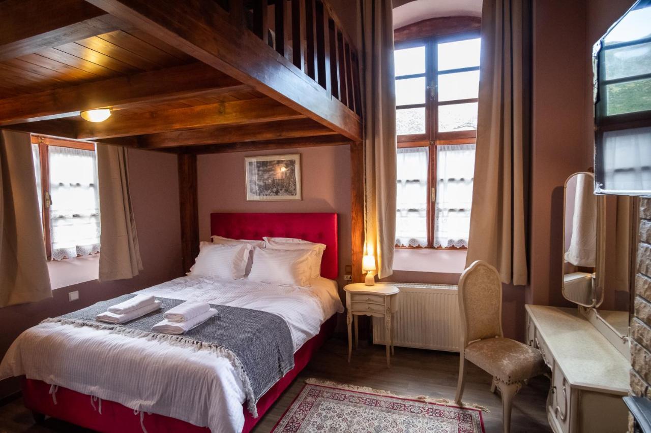 The Old School Boutique Hotel Сирако Экстерьер фото